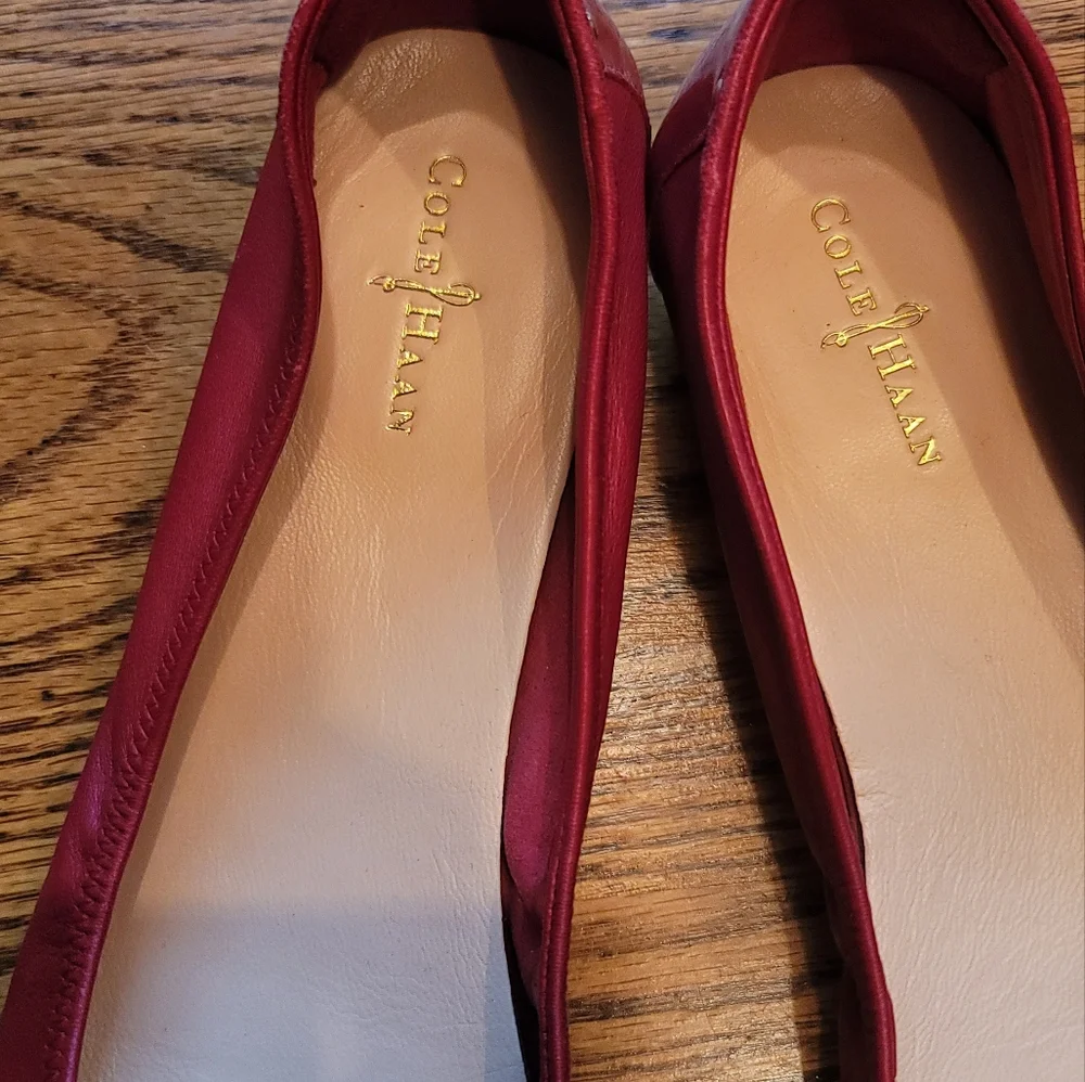 Cole Haan Red Gold Buckle Nike Leather Bow Wedge Shoes